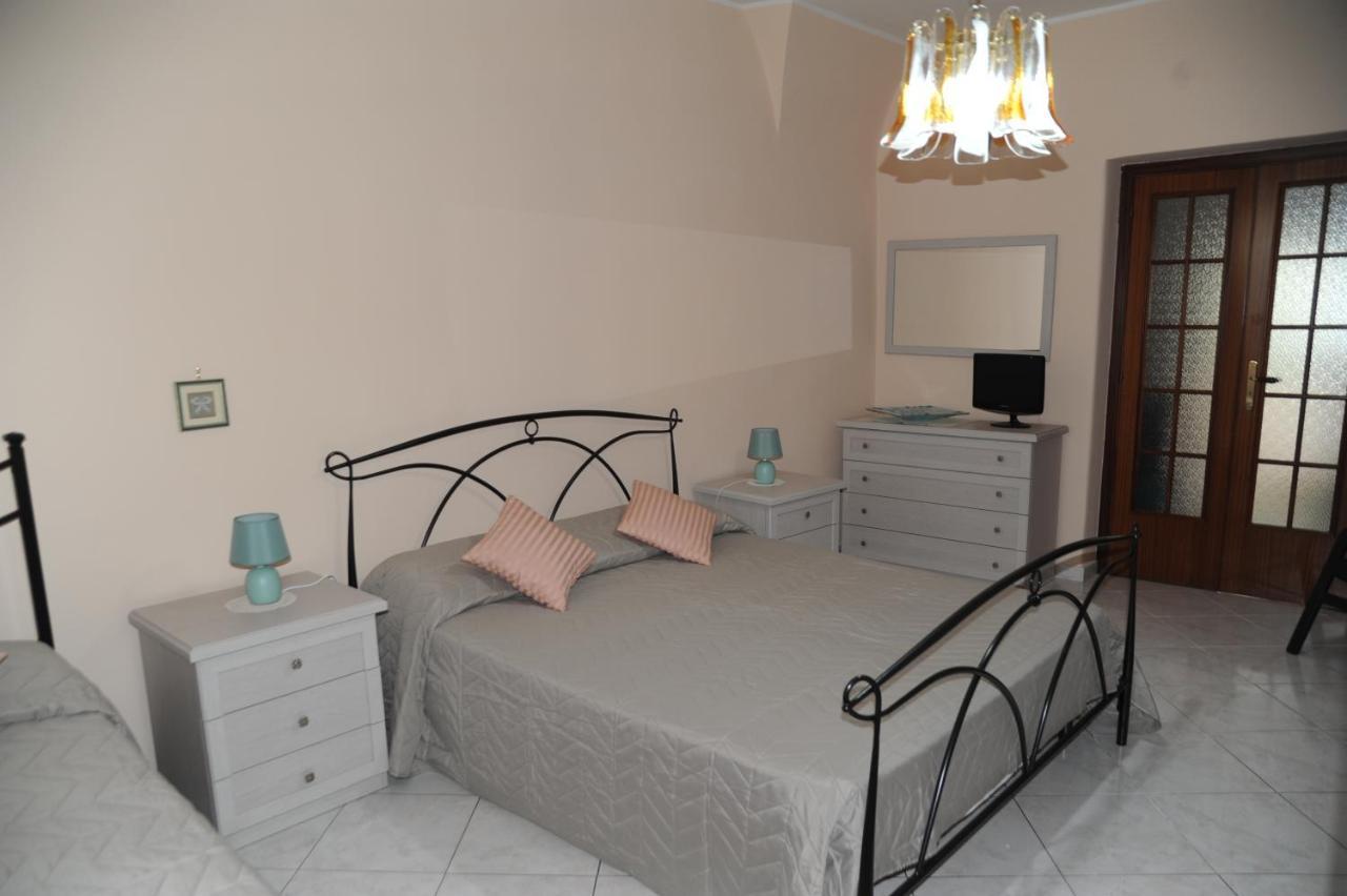 Casa Vacanze Il Nespolo Κατάνια Εξωτερικό φωτογραφία